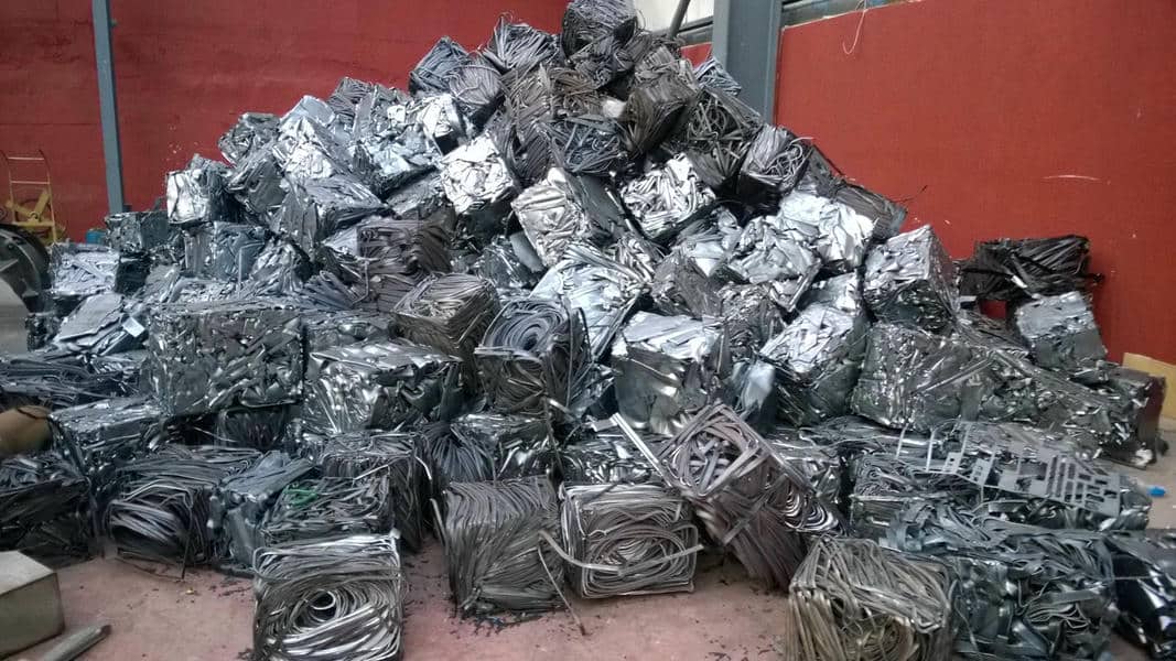Fabrika Hurda Alımı için hızlı iletişim